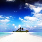 HTC Desire Small beautiful island Wallpapers