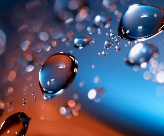 HTC Desire Wallpapers water drops