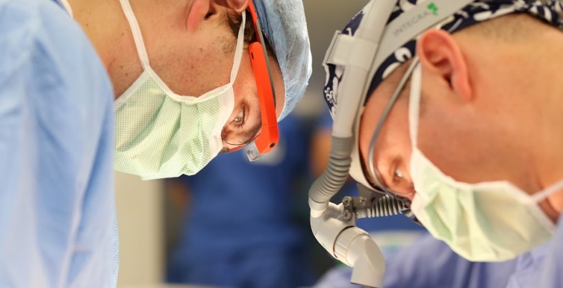 Indiana Hospital Becomes the First to Use Google Glass in Surgery