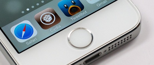 What are the Pros and Cons of Jailbreaking Your iOS Device?